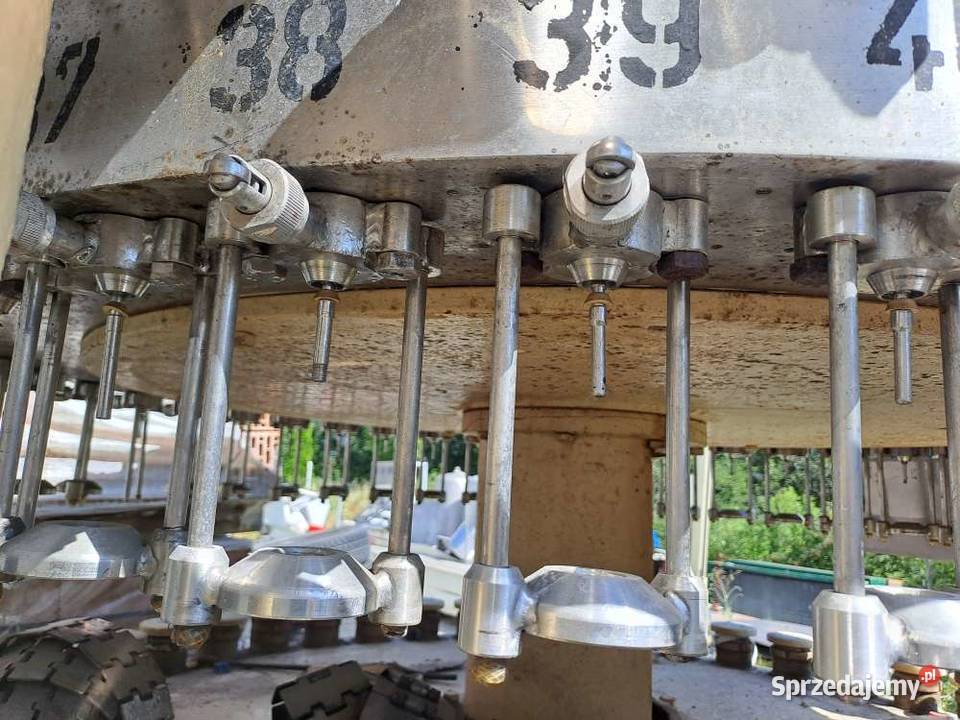 Nalewarka zakręcarka monoblok NAGEMA BF 408 do Produkcja Stary Sącz