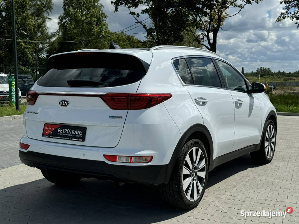 Kia Sportage 17 CRDI 116 LED Nawigacja Kamera Rok produkcji 2016