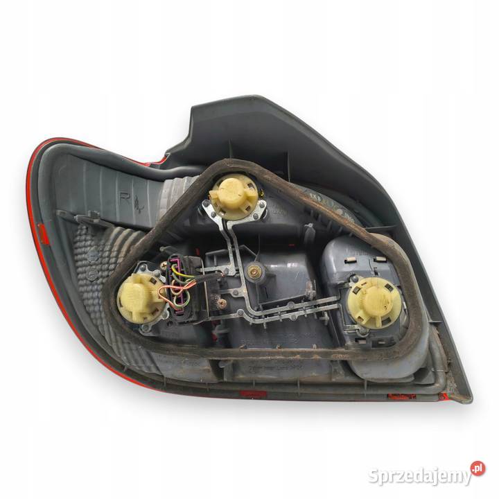 LAMPA PRAWA Toyota Yaris I Japonia 9906 tylna sprzedam