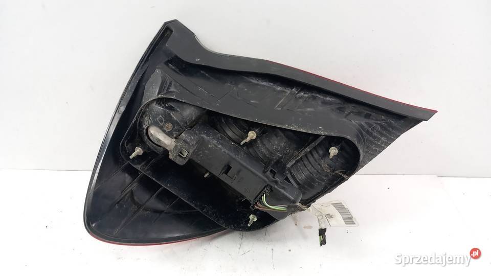 MERCEDES C KLASA W203 LIFT COUPE LAMPA TYŁ PRAWA Zbierkowo