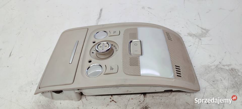 LAMPKA OŚWIETLENIE AUDI A4 B8 A5 8T0947135F U57 Przystajń
