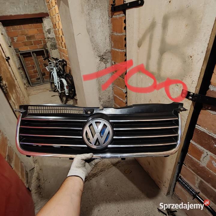 Grill passat B5 fl Ori OE opolskie