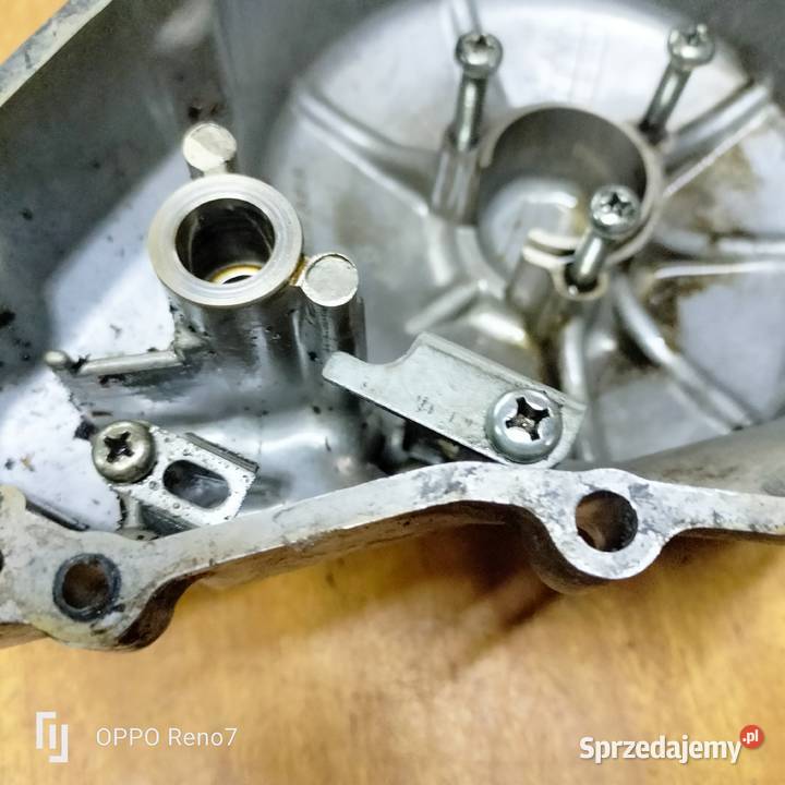 Suzuki GS 550 L pokrywa alternatora Łubno