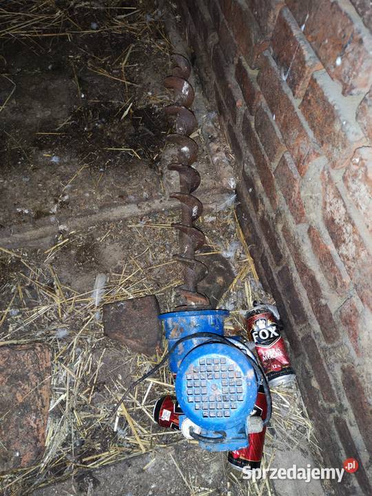 Kosz zbiornik do pieca z podajnikiem