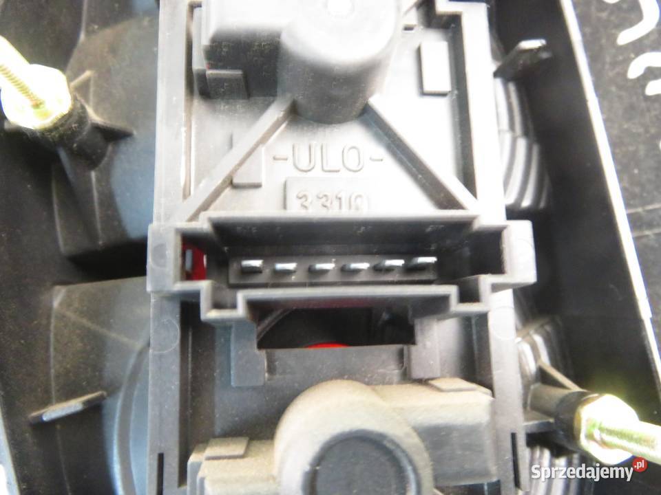 LAMPA LEWA TYLNA MERCEDES W168