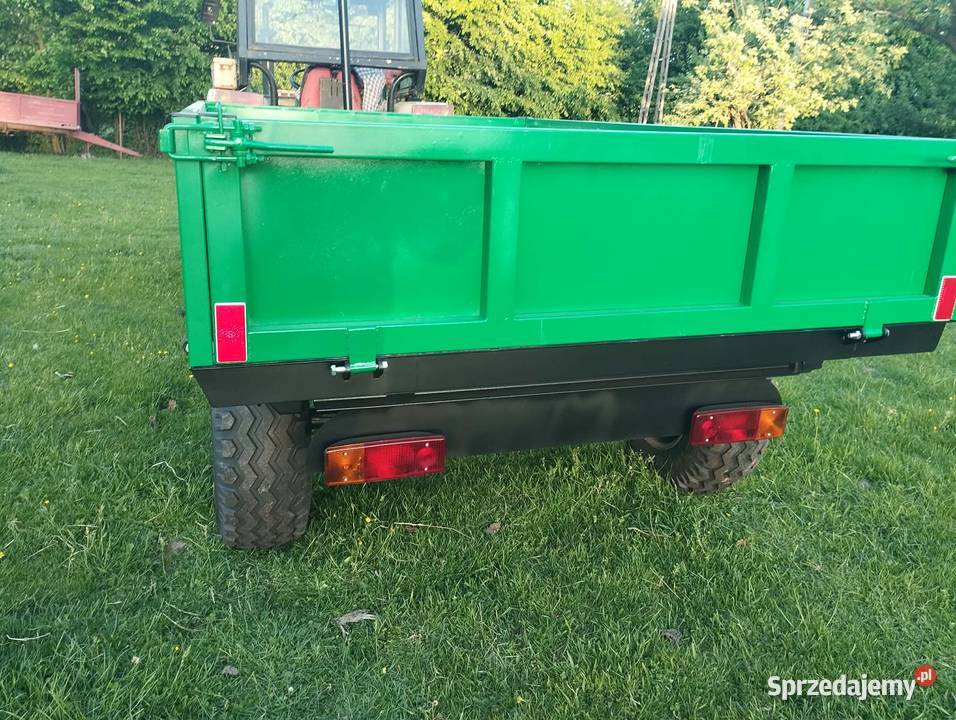 Przyczepa jednoosiowa nieuszkodzony Wysokie