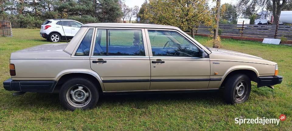 Volvo Seria 700
