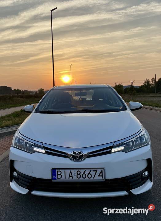 Toyota Corolla 2019r 16 benz 132 niski przebieg Motoryzacja Białystok
