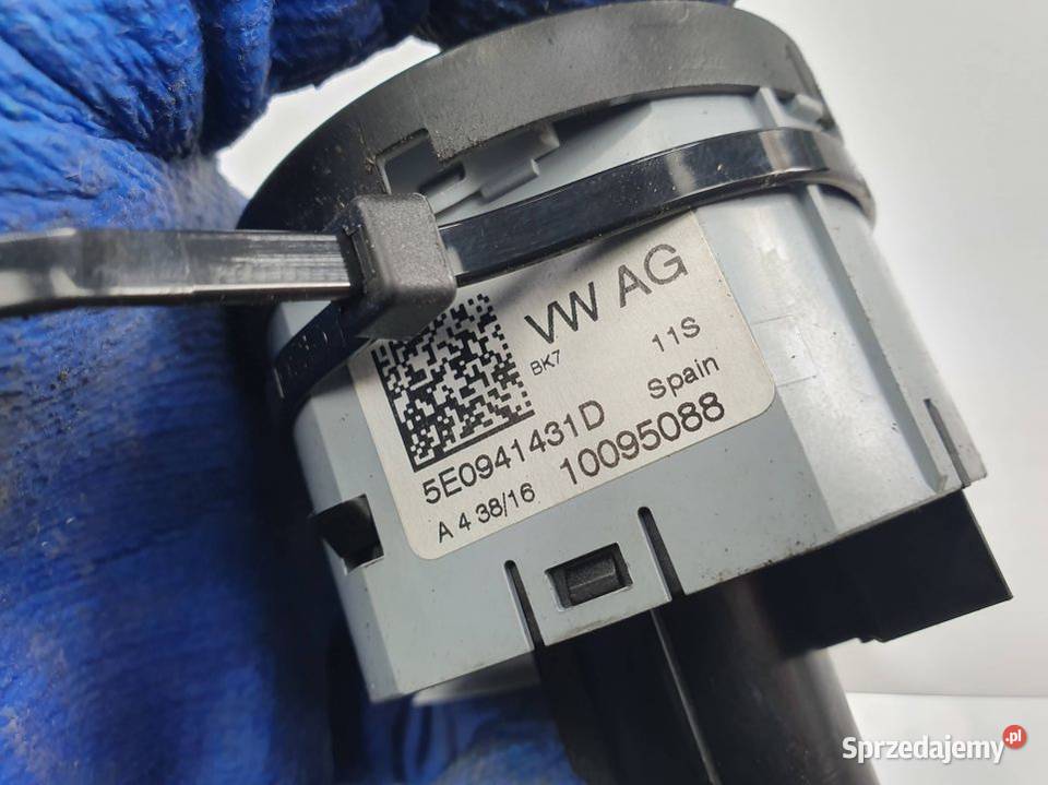 WŁĄCZNIK ŚWIATEŁ SKODA FABIA III 5E0941431D kujawsko-pomorskie Lipno