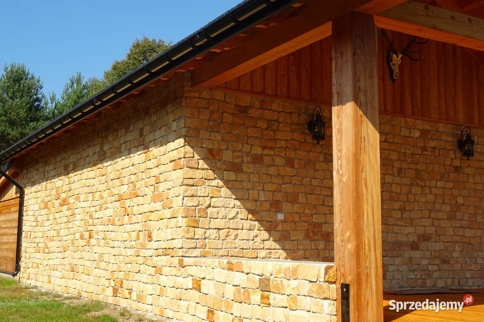 Naturalny kamień elewacyjny dekoracyjny na dom z Radomsko