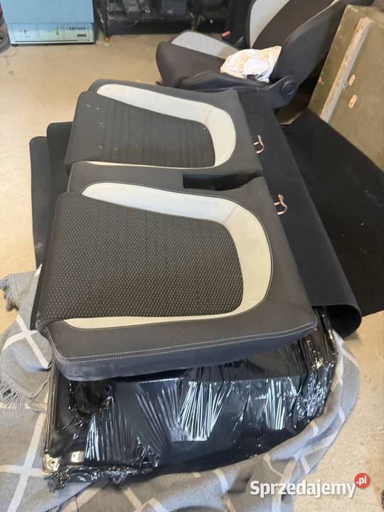 Tylna kanapa VW Scirocco R 2011 OEM śląskie Pyskowice sprzedam