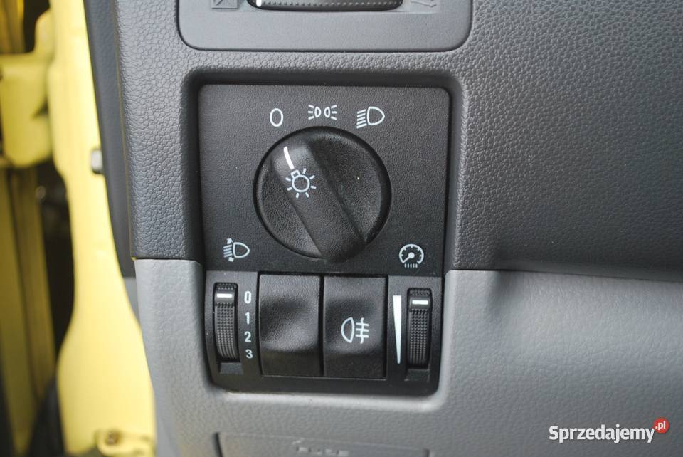 Suzuki Ignis 4x4 13 Benzyna Elektryczne szyby i komputer pokładowy