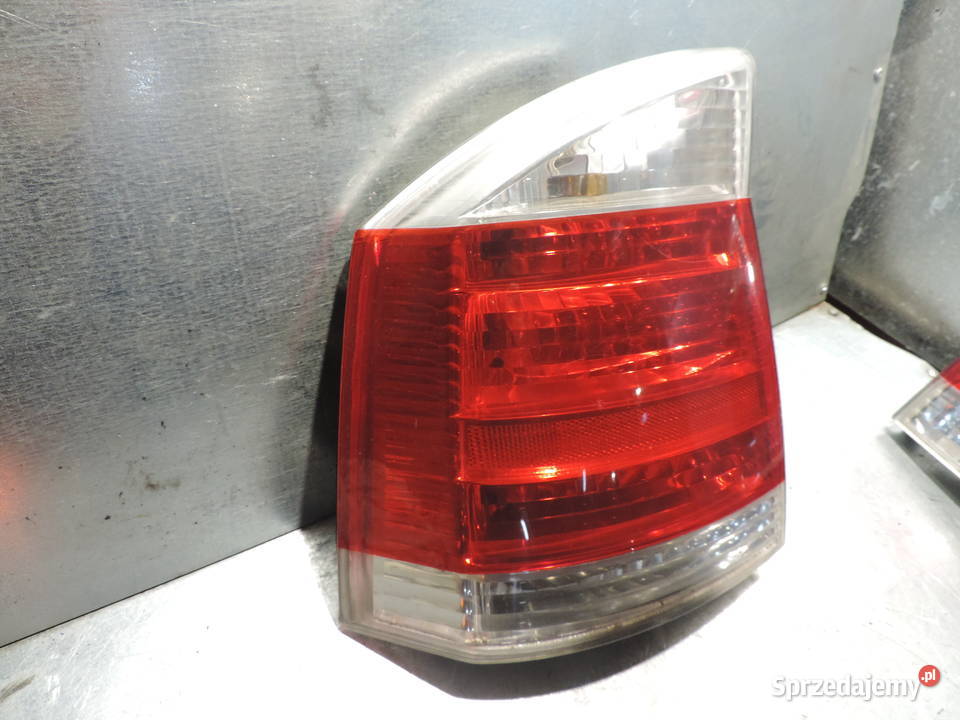 OPEL VECTRA C SEDAN LAMPA LEWY TYŁ Nowy Sącz