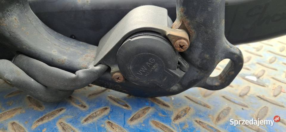 Hak holowniczy 5NA803881 C Podrzewie