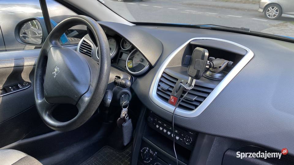 Peugeot 207 2007 14 benzyna 1360cm3 Warszawa