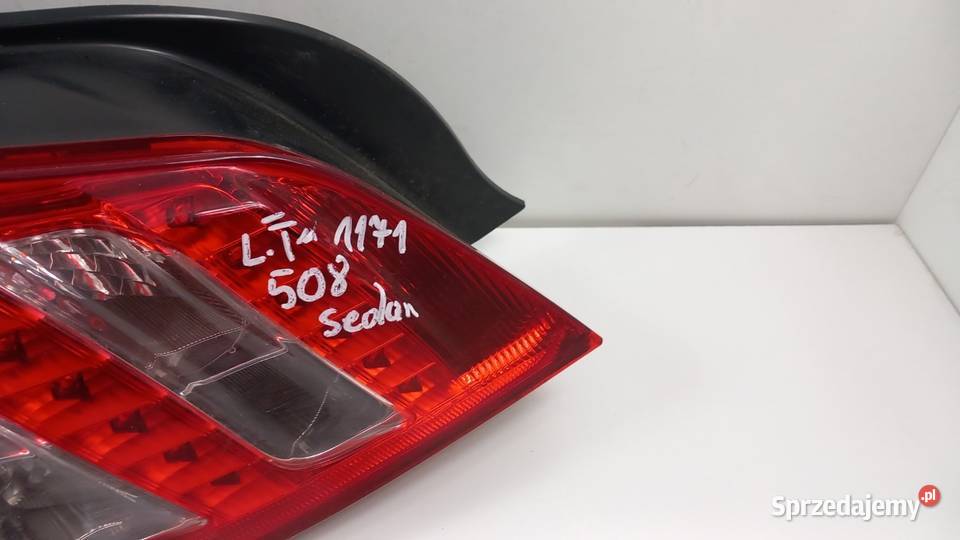 PEUGEOT 508 I SEDAN LAMPA TYŁ LEWA osobowe Zbierkowo