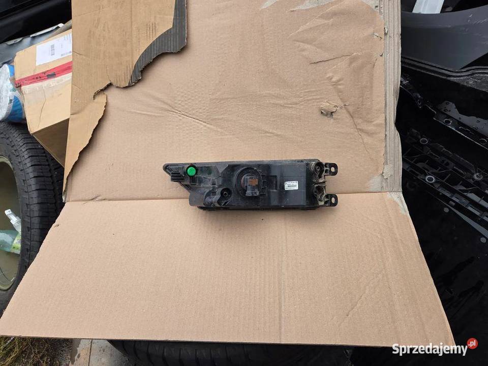 Halogen prawy VW Tiguan II 5NA941700B