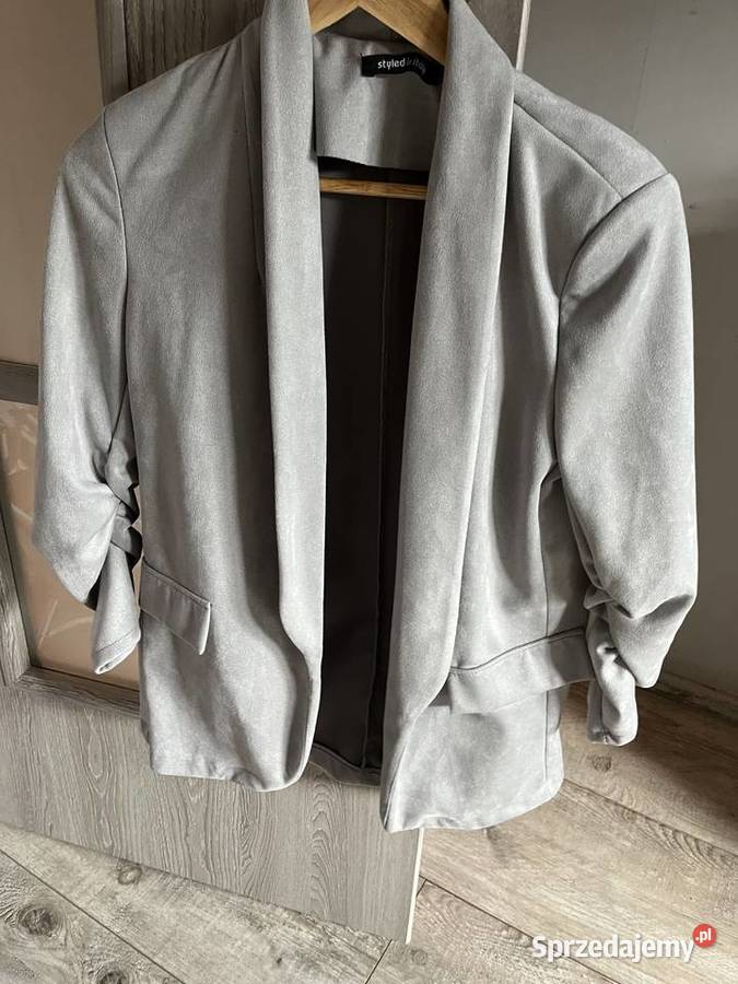 Sprzedam ciuchy nowe kurtkę parkę i płaszcz Rumia