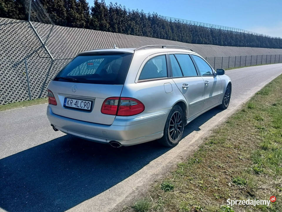 Mercedes E 320 Mercedes E klasa 30 CDI 224 07r Tarnów sprzedam