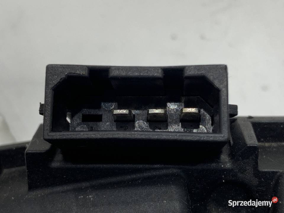 ZAMEK KLAPY TYŁ SKODA ROOMSTER Kombi 5J0827501B