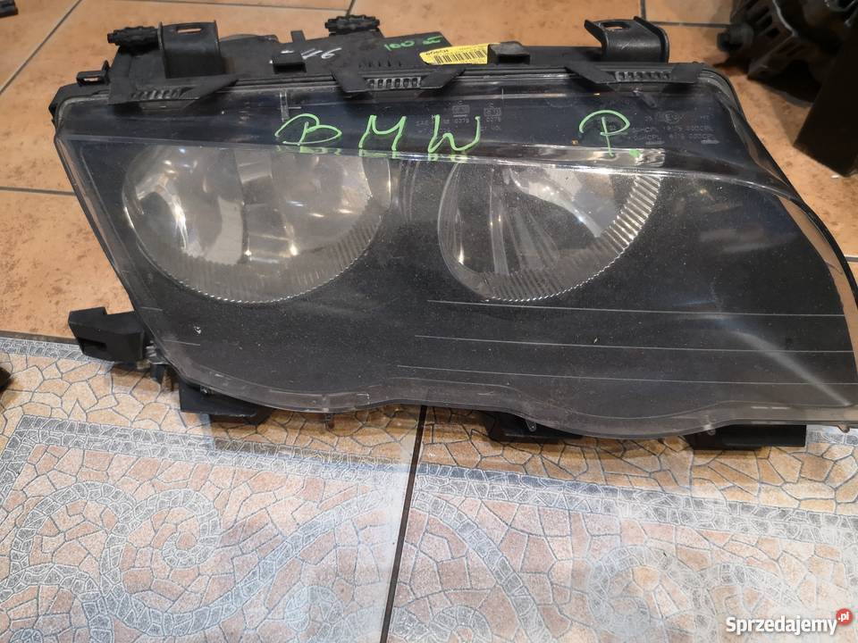Lampa BMW prawa E46 Oświetlenie wielkopolskie Margonin