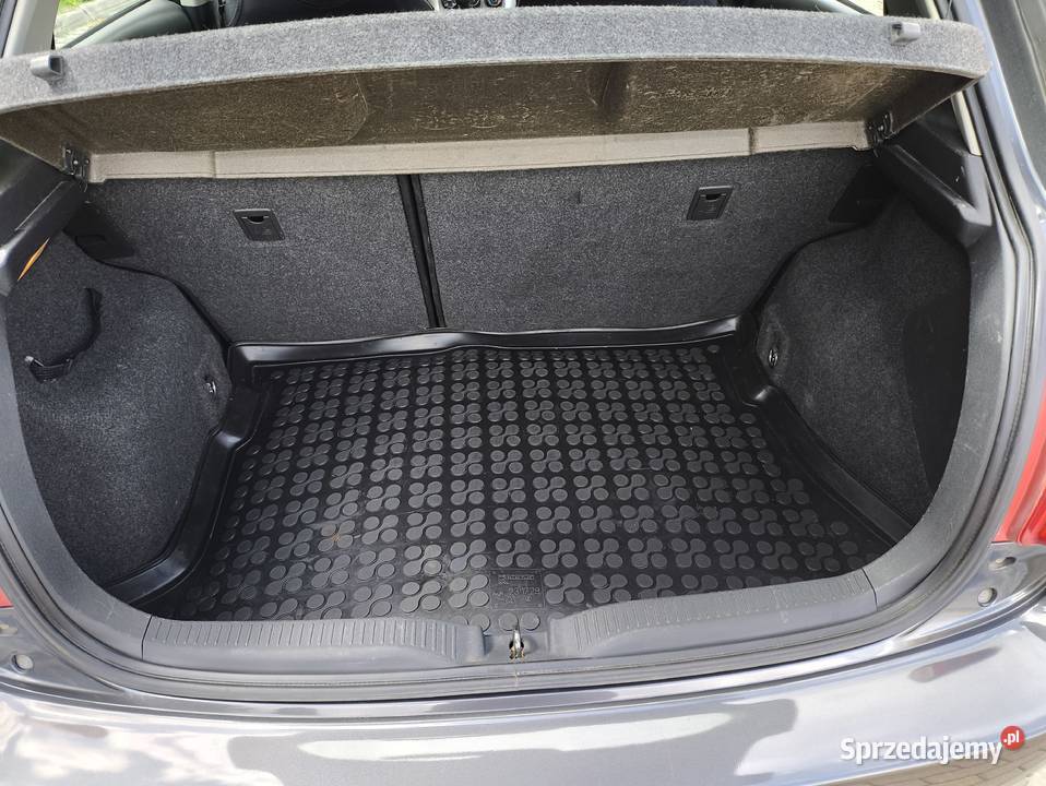 Toyota Auris 16 Benzyna LPG 5 Drzwi Klimatyzacja Chełm