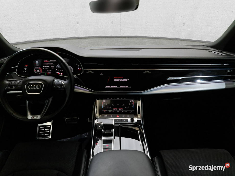 Audi Q8 SUV Komorniki