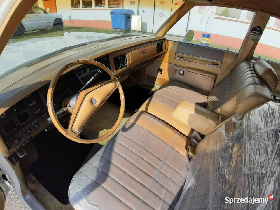 Chrysler Town Country Station Wagon 1977 z Sulechów