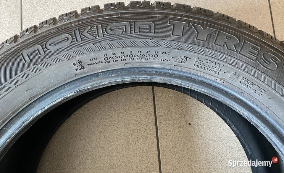 opona zimowa nokian 23555R18 235 Sosnowiec sprzedam