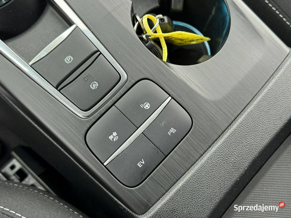 Ford Kuga 25i 225 Węgrów