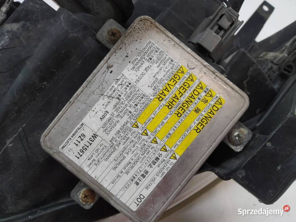 LAMPA PRZÓD PRAWA XENON EU Mazda 5 I 20052010