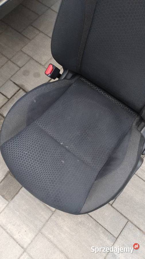 Fotel kierowcy lewy nissan juke sprzedam