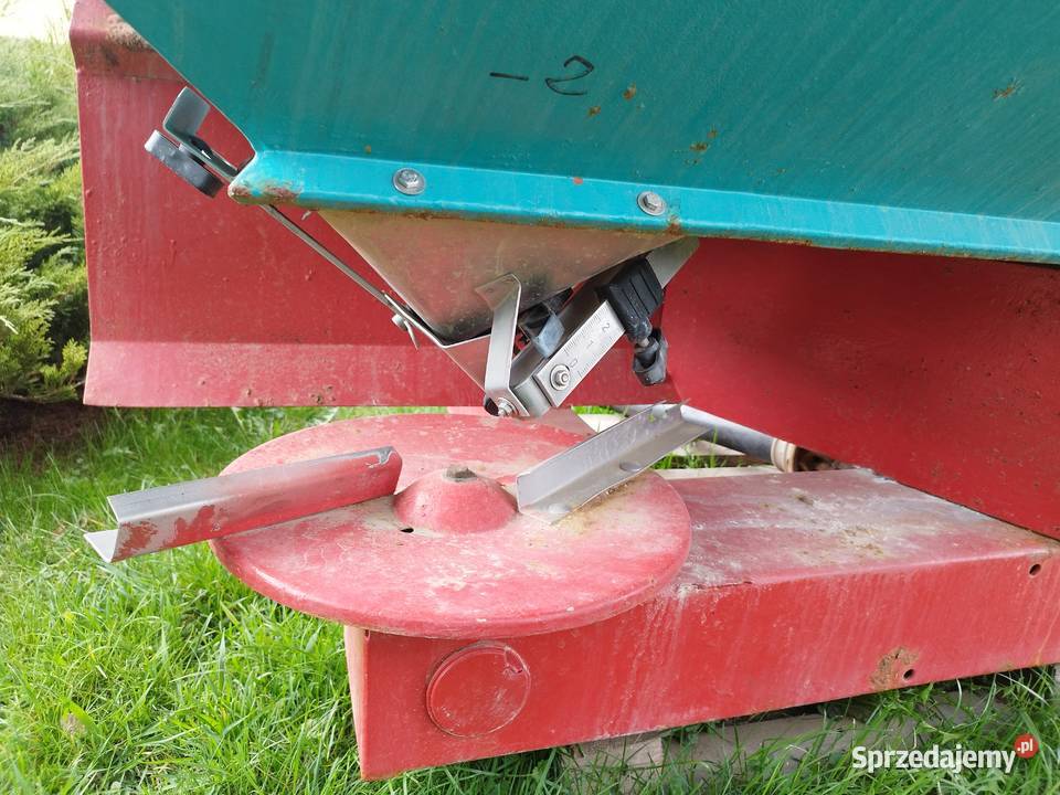 rozsiewacz do nawozów sulky DPX 1503 Wożuczyn
