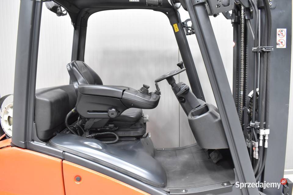 Wózek widłowy Linde H16T1600 udzwigu Czechy