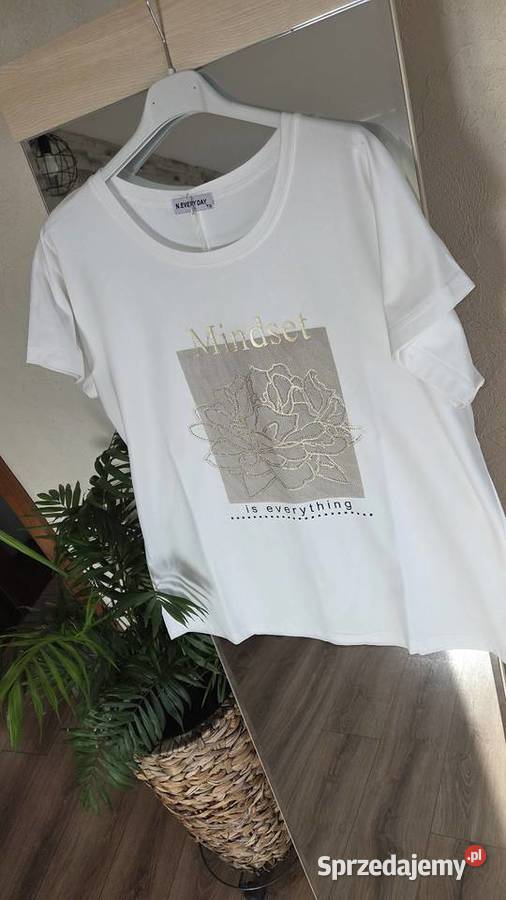 Damski tshirt biały bluzka na krótki rękaw sprzedam