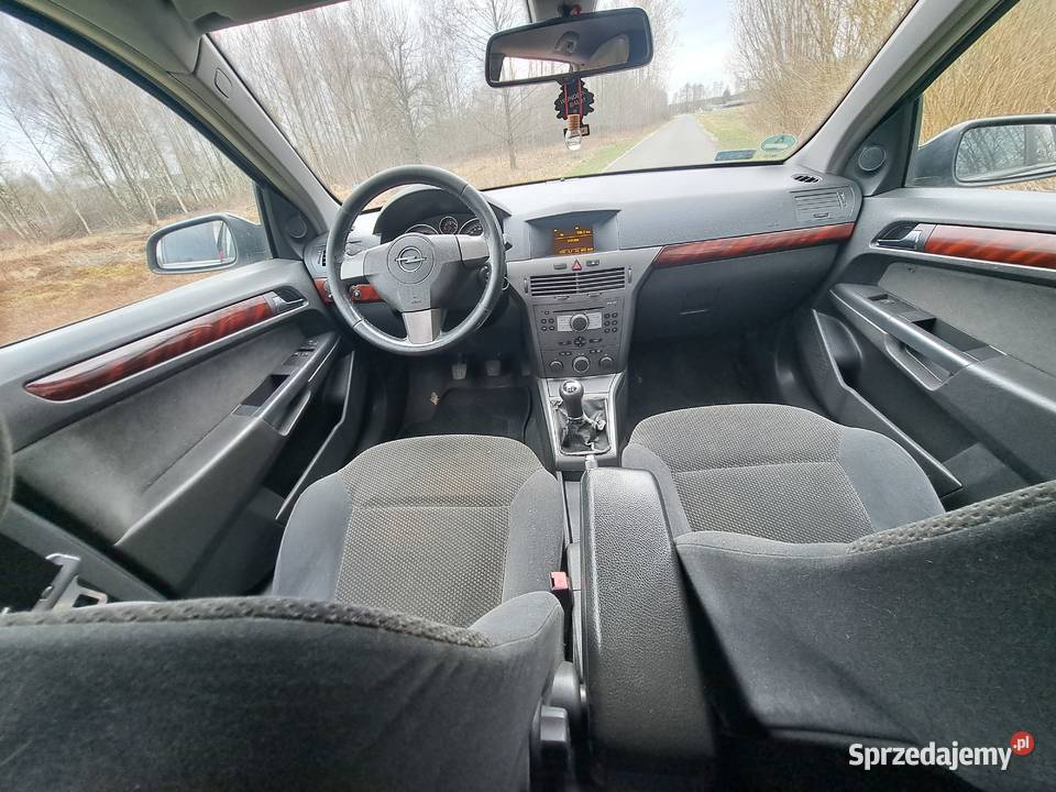 Sprzedam Bładnego Opla Astra H 17 diesel 2005r Rok produkcji 2004 Astra Żyrardów