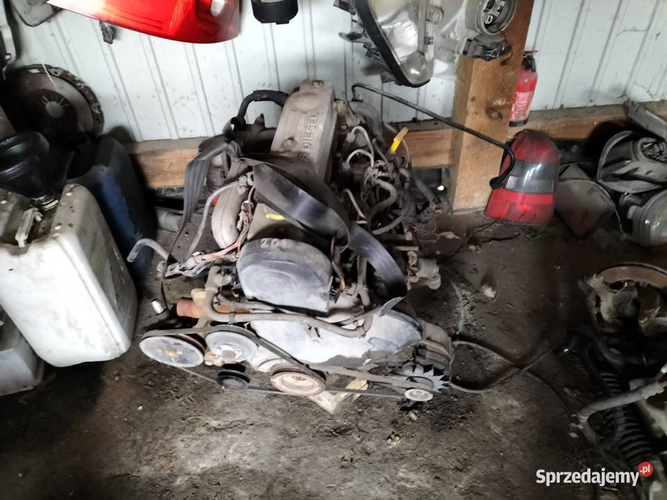 FORD SIERRA 18 D TD SILNIK POMPA WTRYSKOWA Kamień-Kolonia