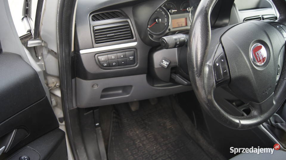 SALON Polska benzgaz nieuszkodzony Samochody osobowe Warszawa