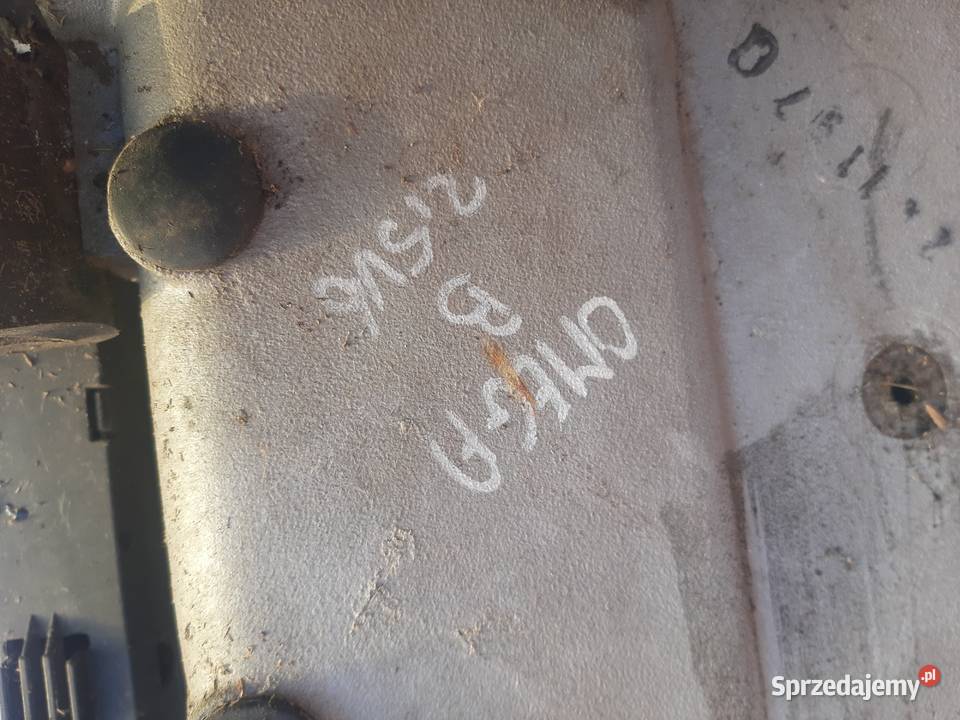 Opel Omega B 25 V6 X25XE górny Kolektor ssący łódzkie Ksawerów