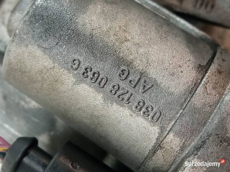 PRZEPUSTNICA 038128063G 19 TDI VW Volkswagen