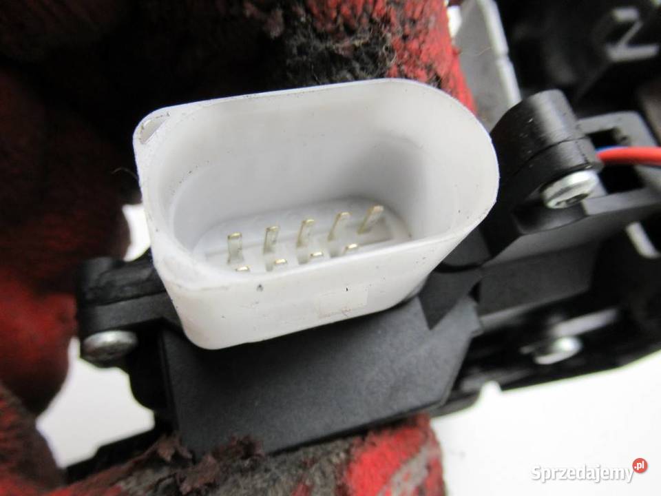 ZAMEK PRZÓD LEWY VW GOLF V Hatchback 3D1837015AD