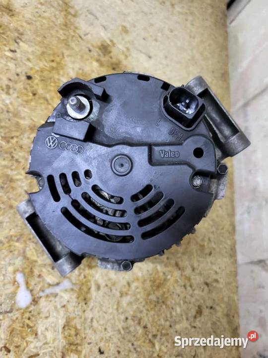 Alternator audi a4b6 b7 20 Alt Rok produkcji 2003 Pozostałe Żory