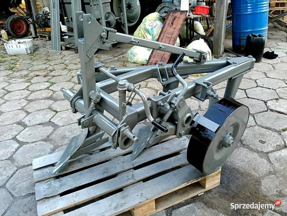 Pług 3skibowy Unia Grudziądz stan drobna skiba nieuszkodzony Sonina