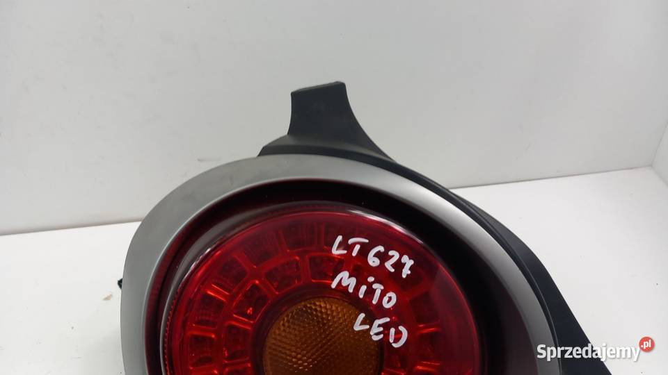 ALFA ROMEO MITO HB LAMPA TYŁ LEWY LED osobowe Zbierkowo
