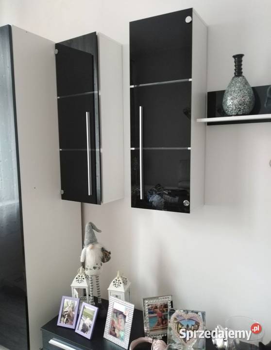 Mebloscianka na polysk czarno biala sprzedam