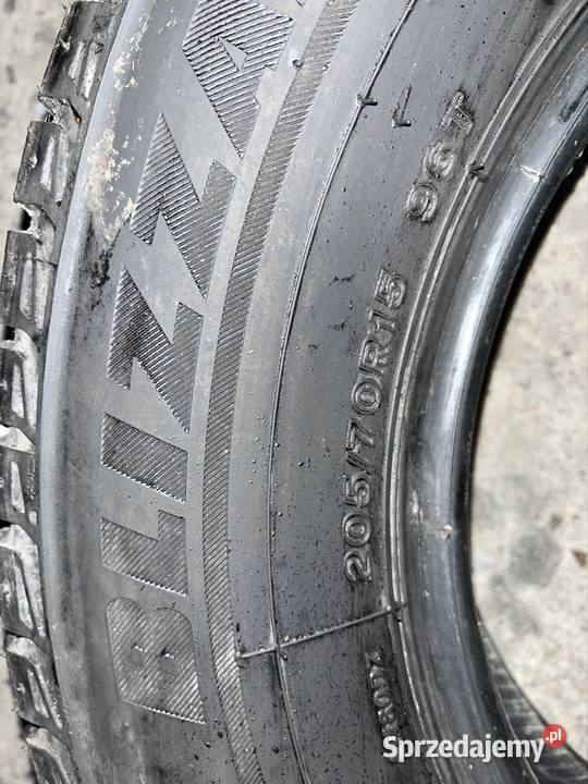 Komplet opon zimowych 20570 r15 Bridgestone opolskie sprzedam