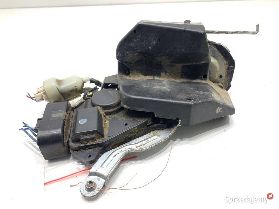 ZAMEK KLAPY TYŁ TOYOTA RAV 4 II SUV 0005 podkarpackie