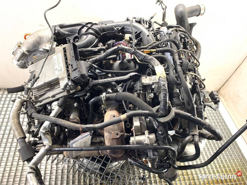 SILNIK KOMPLETNY VW 30 225 BKS 0213 TOUAREG