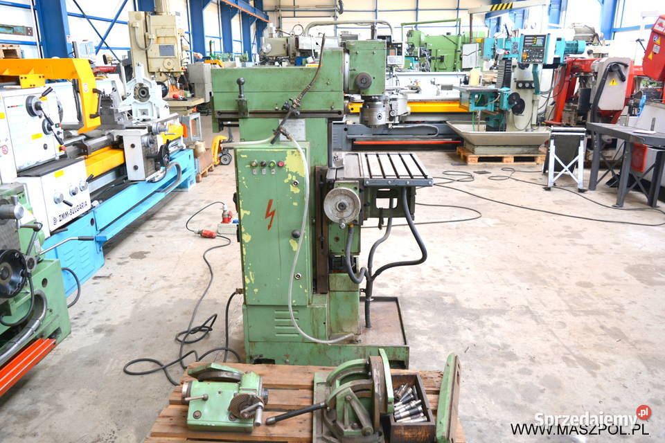 Frezarka narzędziowa uniwersalna FUS 22 ORADEA łódzkie Głowno