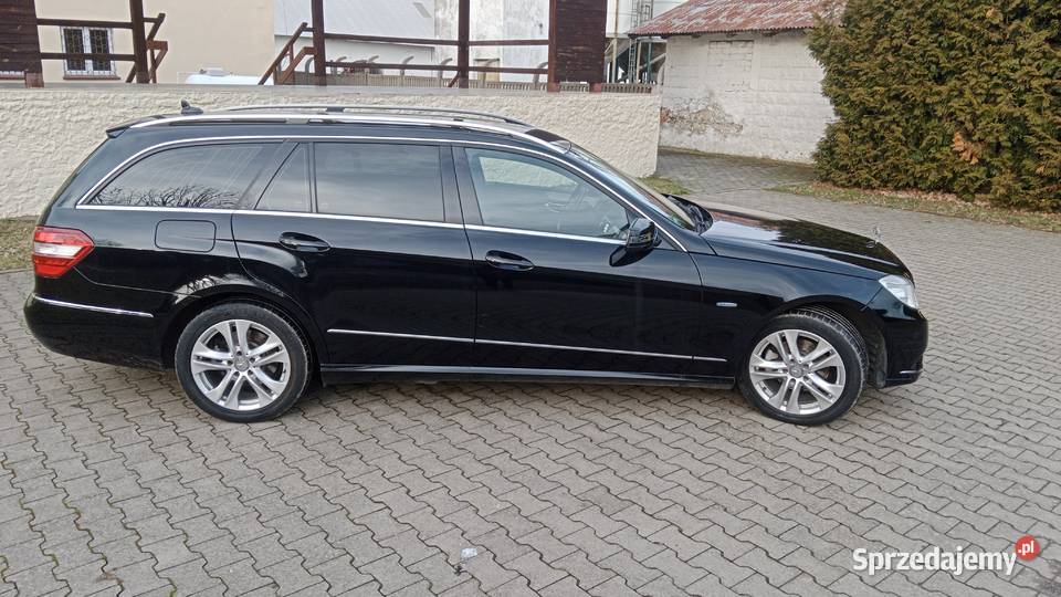 MERCEDES W212 18 BENZYNA 183 ELEGANCE Złotoryja